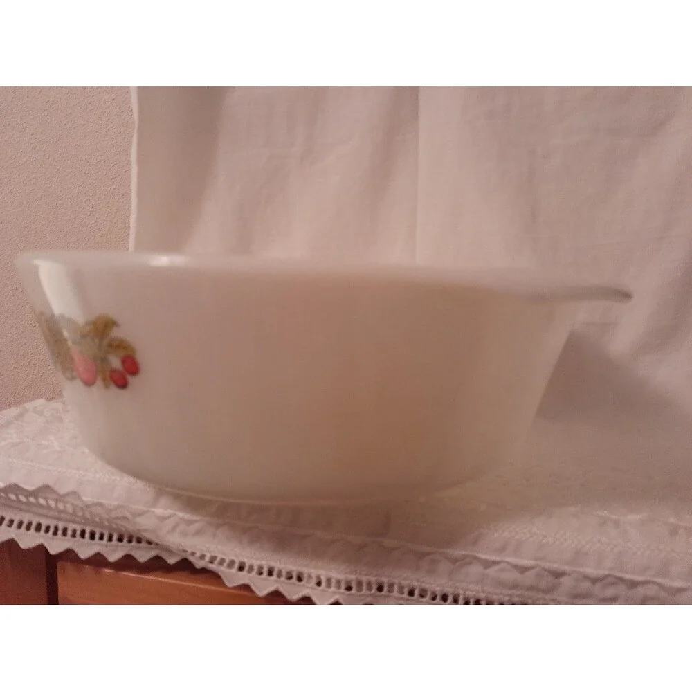 Anchor Hocking Fire King Nature's Bounty Fruit casserole dish